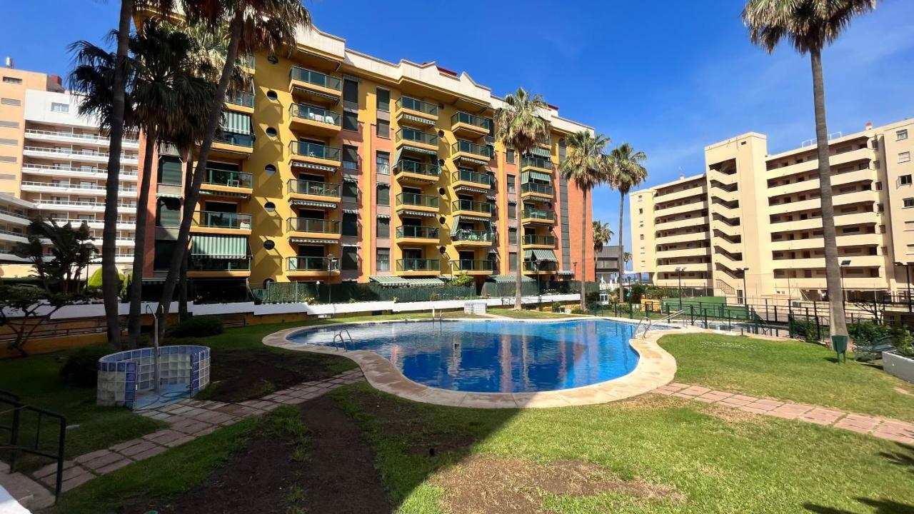 Primera línea playa Torremolinos Exterior foto